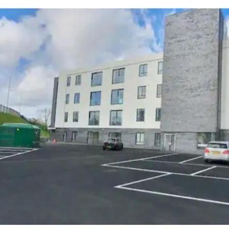 Lovely 2-Bedrooms With Free Parking Canvey Island Extérieur photo